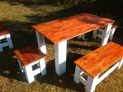 Bench table with chairs